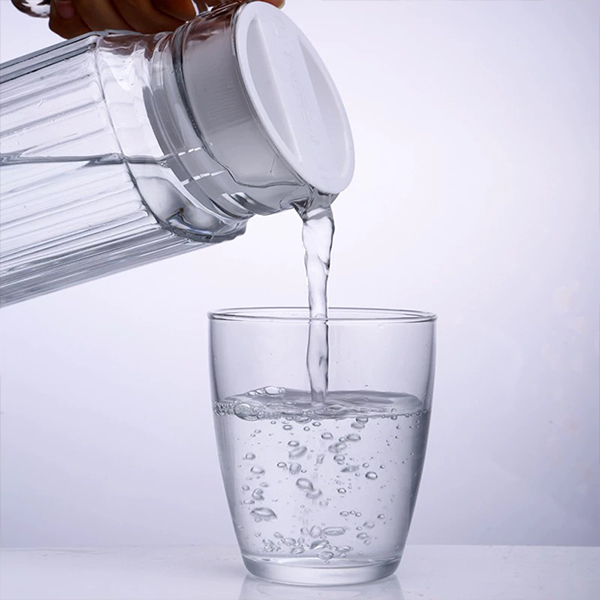 Ribbed Squre Glass Jug 1.1L 3