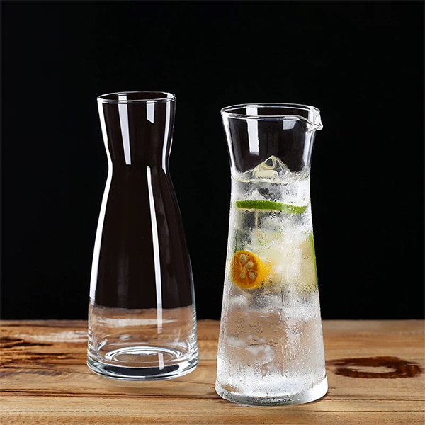 Vanessa Glass Carafe With Lip 550ml 2