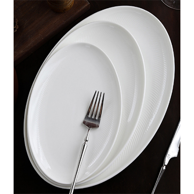 White Lizz Oval Plate