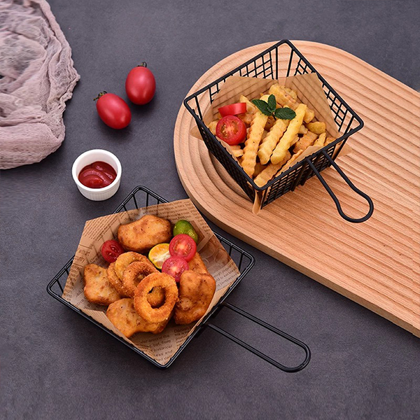Black Wire Square Service Basket 15×15×3.4cm 3