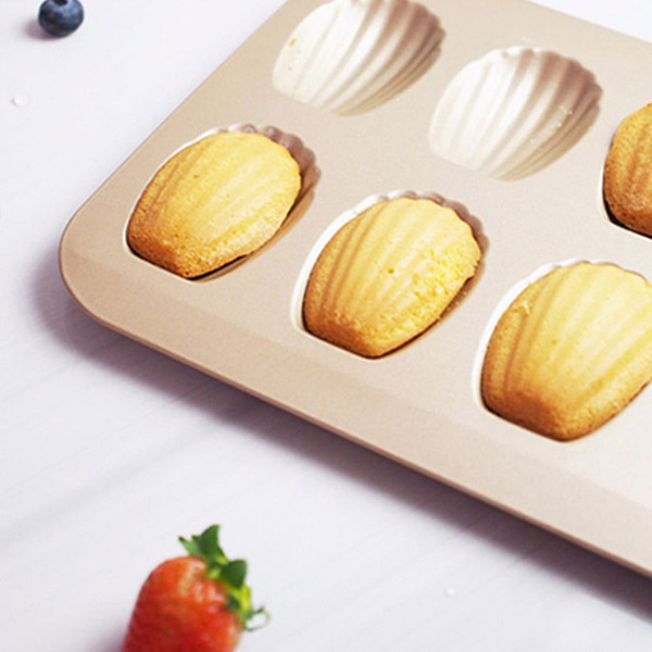 Carbon Steel Non-Stick Madeleine Tray 12 Cup 3