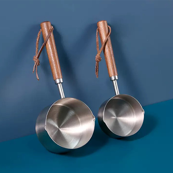 Stainless Steel Mini Sauce Pan With Wooden Handle 2